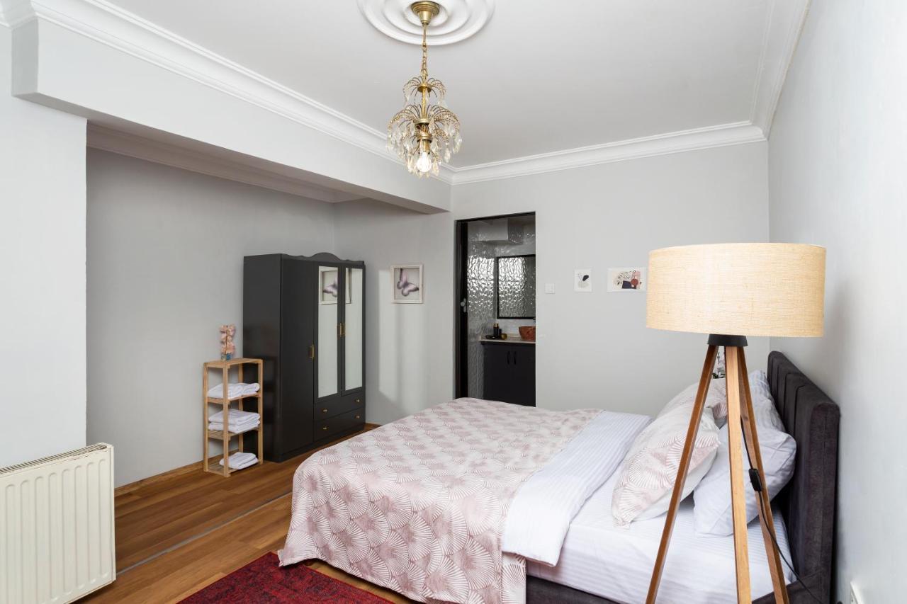 8 Rooms House Balcova ภายนอก รูปภาพ