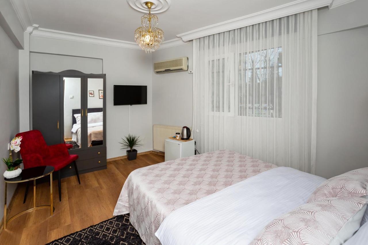 8 Rooms House Balcova ภายนอก รูปภาพ