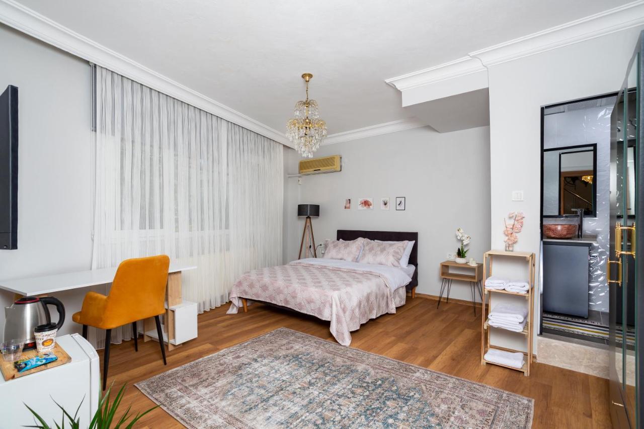 8 Rooms House Balcova ภายนอก รูปภาพ
