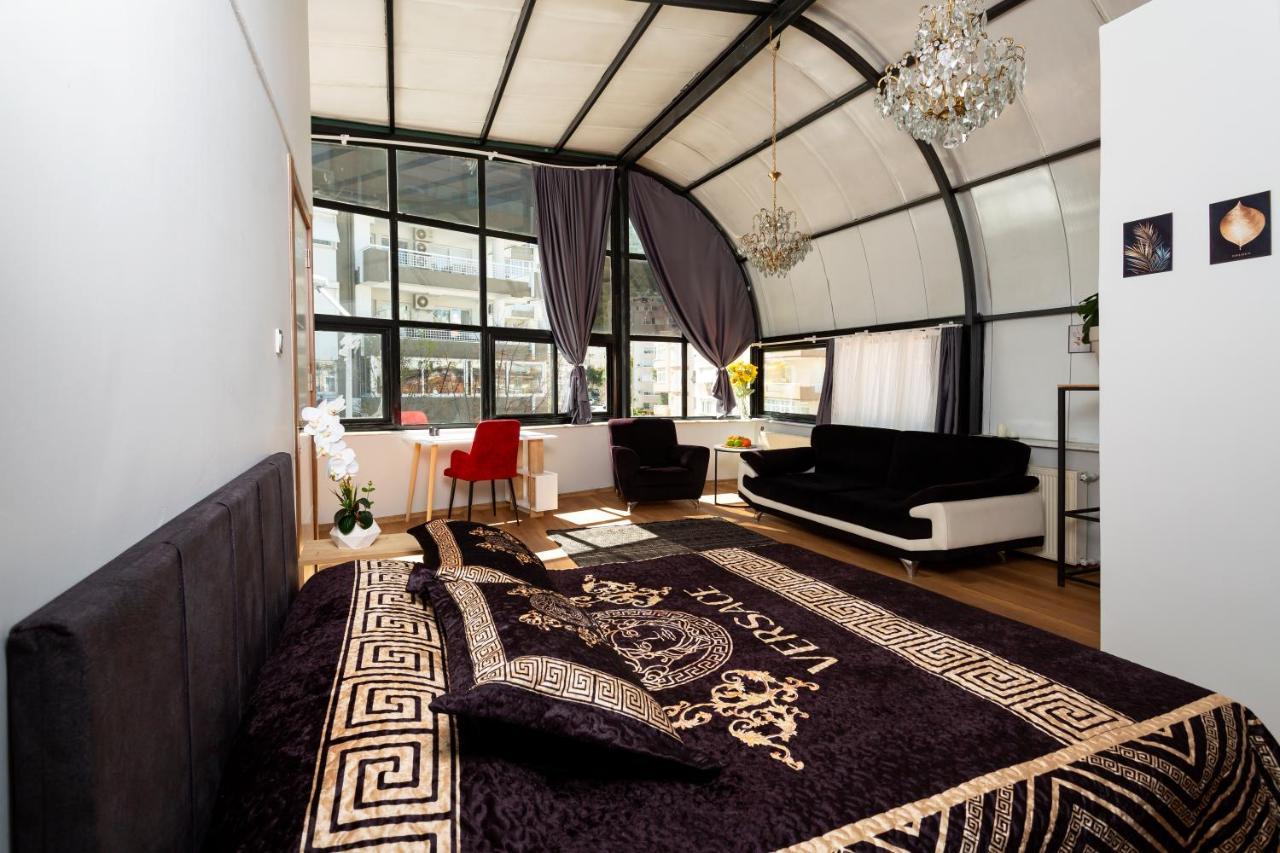 8 Rooms House Balcova ภายนอก รูปภาพ